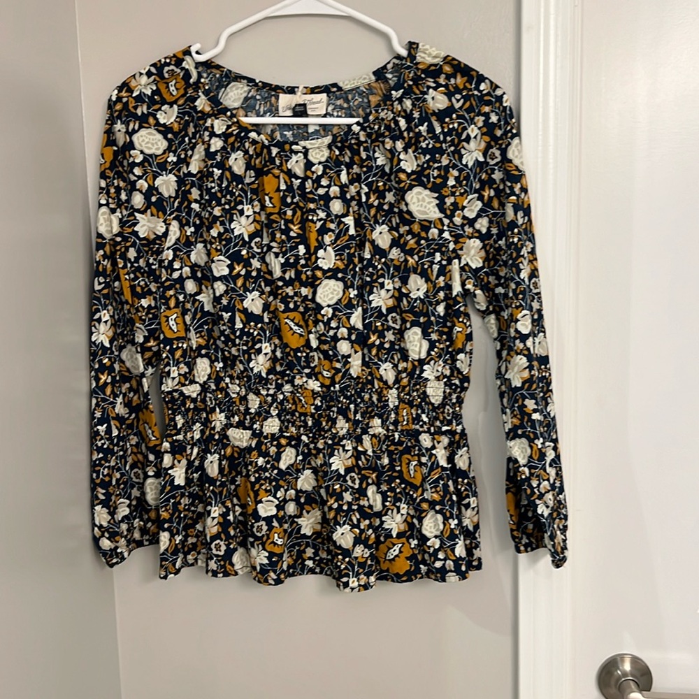 Target brand top size XS NWT
💋Final price💋